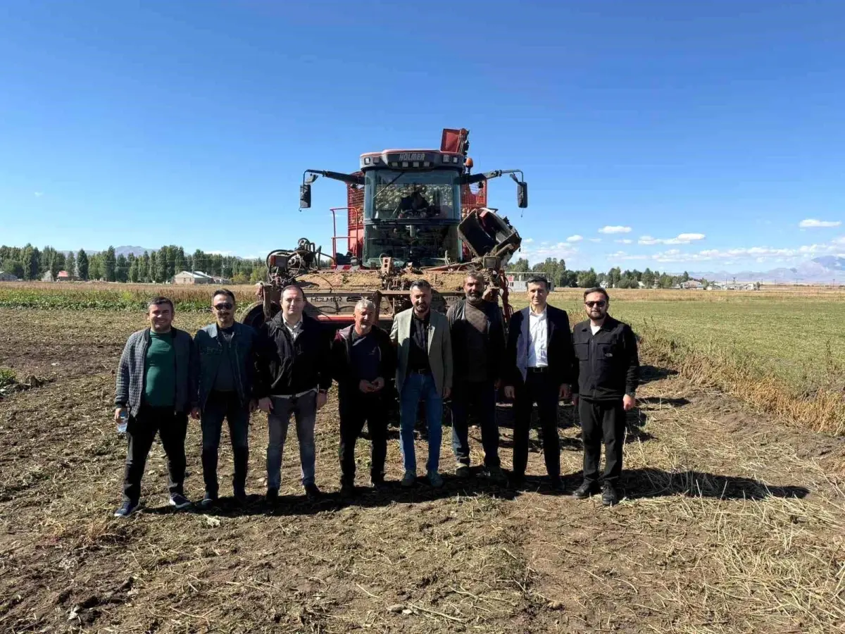 ak parti agri il baskani ilhami yildiz ureten kazanacak turkiye buyuyecek iZXKjpN5.jpg