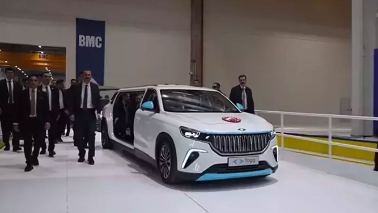 cumhurbaskani erdogan ozel uretim toggla altay tanki teslim torenine geldi PG23jSsu.jpg